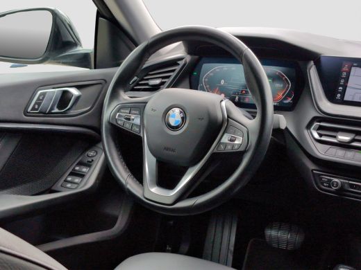 BMW 2 Serie Gran Coupé 216d Executive Edition | 17 inch | Navigatie | Sportstoelen | Cruise Control ActivLease financial lease