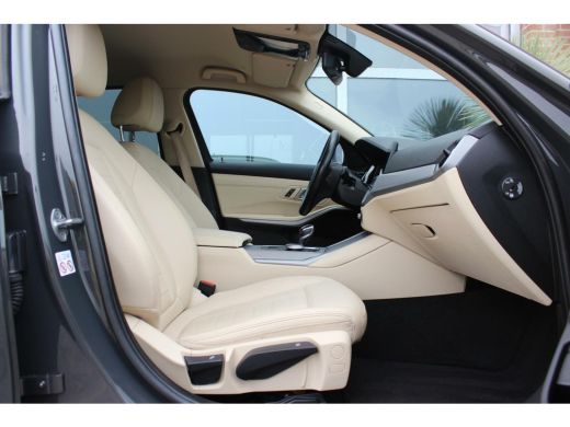 BMW 3 Serie Touring 320i G21 High Executive Edition | 184 pk | 1e eigenaar | NL auto | Individual | Carplay |... ActivLease financial lease