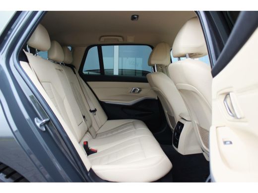 BMW 3 Serie Touring 320i G21 High Executive Edition | 184 pk | 1e eigenaar | NL auto | Individual | Carplay |... ActivLease financial lease