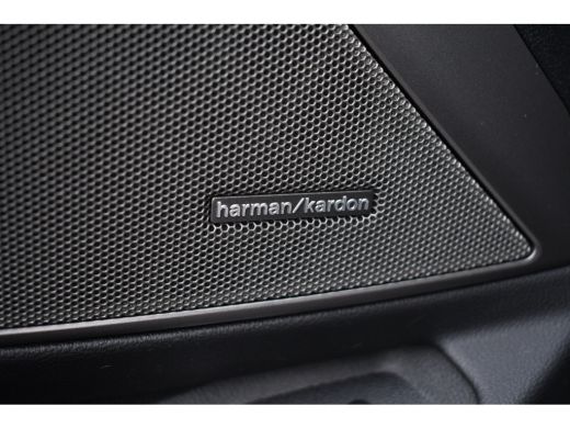 BMW 3 Serie Touring 330e xDrive M-Sport Pano ACC H/K 360 HUD El-zetel 19inch ActivLease financial lease