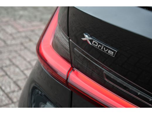 BMW 3 Serie Touring 330e xDrive M-Sport Pano ACC H/K 360 HUD El-zetel 19inch ActivLease financial lease