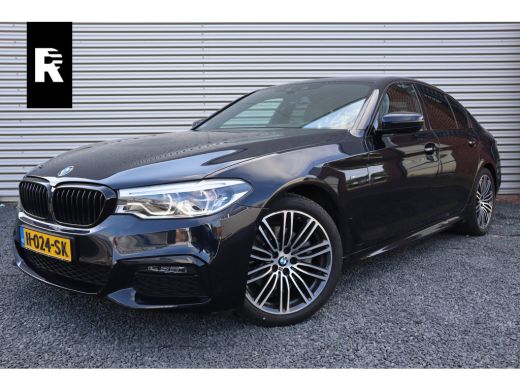 BMW 5 Serie 520i M-Sport High Executive Harman Kardon / Leder Dashboard / Camera / 19inch BMW 5 Serie 520i M-Sport High Executive Harman Kardon / Leder Dashboard / Camera / 19inch