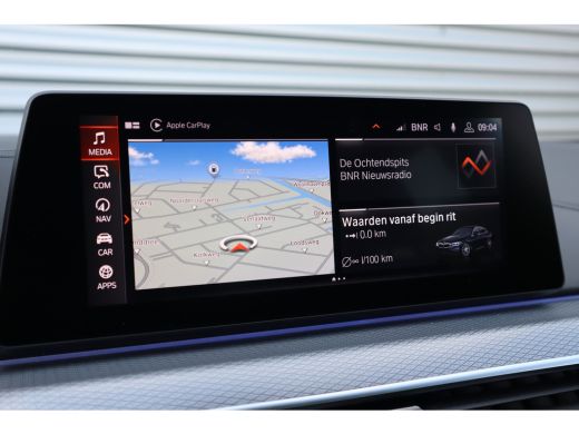 BMW 5 Serie 520i M-Sport High Executive Harman Kardon / Leder Dashboard / Camera / 19inch ActivLease financial lease