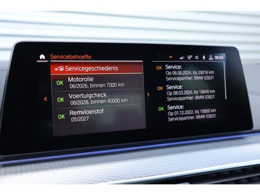 BMW 5 Serie 520i M-Sport High Executive Harman Kardon / Leder Dashboard / Camera / 19inch ActivLease financial lease