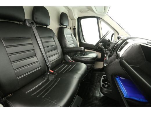 Fiat Ducato 2.3 MultiJet L2H1 Airco Cruise Camera Navigatie PDC 3 Persoons 15"LMV Elektrpakket Trekhaak ActivLease financial lease