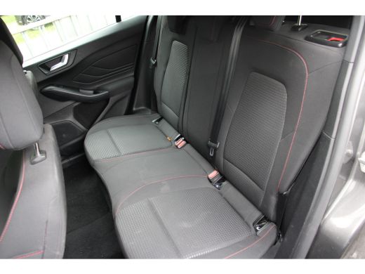 Ford Focus 1.0 EB Hybrid ST-Line NL-AUTO! | DEALER OH! | CAMERA | PARKEER SENS V+A | LED | CRUISE CONTROL | ... ActivLease financial lease