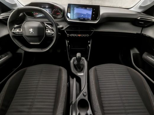 Peugeot 208 1.2 PureTech Sport (APPLE CARPLAY, GROOT NAVI, LANE ASSIST, SPORTSTOELEN, CRUISE, DAB+, NIEUWE AP... ActivLease financial lease