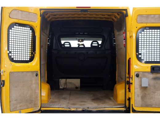 Peugeot Boxer 2.0 BlueHDI 130pk E6 L3H2 Premium D.C. Airco 11-2019 ActivLease financial lease