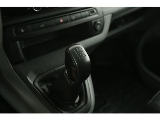 Peugeot Expert 226C 1.6 BlueHDI L1H1 Airco Carplay Cruise Navigatie Imperiaal Parkeersensoren ActivLease financial lease