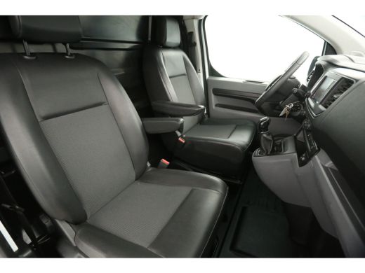 Peugeot Expert 226C 1.6 BlueHDI L1H1 Airco Carplay Cruise Navigatie Imperiaal Parkeersensoren ActivLease financial lease