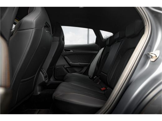 CUPRA Formentor 1.4 e-Hybrid Performance VZ 245pk | Carplay | Trekhaak | Camera | Elektr. klep ActivLease financial lease