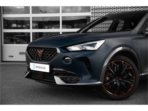 CUPRA Formentor 1.4 e-Hybrid Performance VZ 245pk | Carplay | Trekhaak | Camera | Elektr. klep ActivLease financial lease