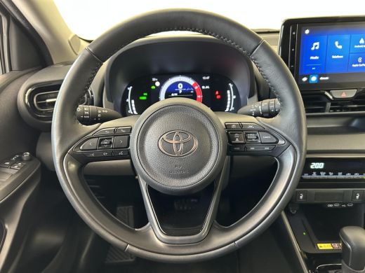 Toyota Yaris 1.5 Hybrid 115 Dynamic Comfort Pack | Parkeersensoren | Blindspot | Apple CarPlay | Rijklaarprijs... ActivLease financial lease