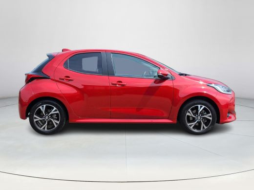 Toyota Yaris 1.5 Hybrid 115 Dynamic Comfort Pack | Parkeersensoren | Blindspot | Apple CarPlay | Rijklaarprijs... ActivLease financial lease