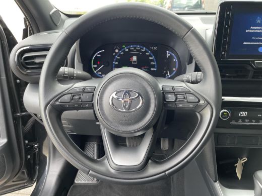 Toyota Yaris Cross 1.5 Hybrid Dynamic ActivLease financial lease