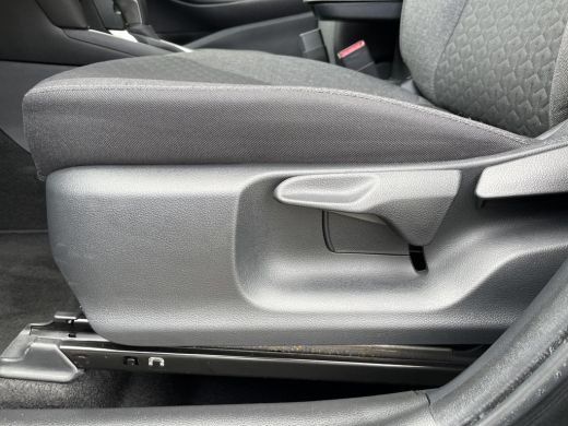 Toyota Yaris Cross 1.5 Hybrid Dynamic ActivLease financial lease