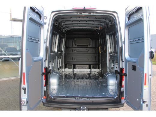 Volkswagen Crafter BPM VRIJ | 2.0 TDI 140 PK | Facelift MJ 25 | Camera | Trekhaak | Airco | Bank voor . ActivLease financial lease