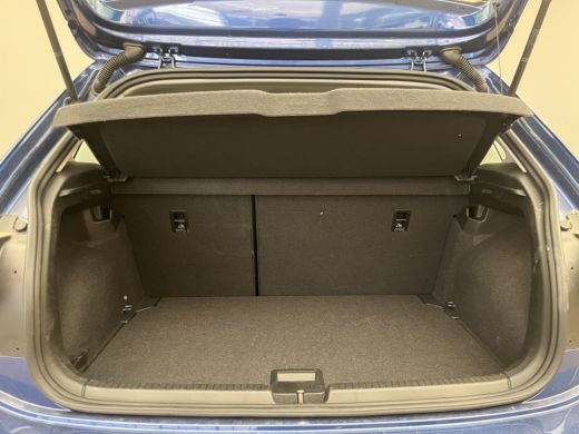 Volkswagen Polo 1.0 TSI Life Parkeersensoren V+A | Adaptieve Cruise | 15'' Lichtmetaal | LED | Airco | Bluetooth ... ActivLease financial lease