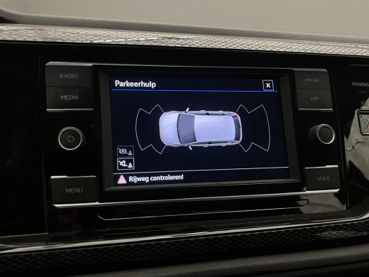 Volkswagen Polo 1.0 TSI Life Parkeersensoren V+A | Adaptieve Cruise | 15'' Lichtmetaal | LED | Airco | Bluetooth ... ActivLease financial lease