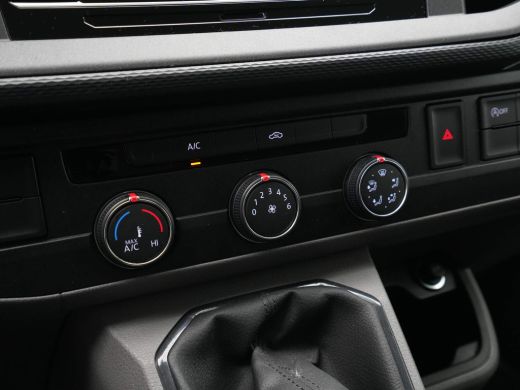 Volkswagen Transporter 2.0 TDI 90pk L1H1 26 Economy Business Navi via app Trekhaak Pdc Cruise ActivLease financial lease