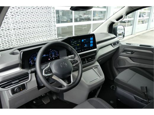 Volkswagen Transporter | Bulli | Black Edition | LED Matrix | DSG | App-Connect | ACC | Climate control | LM velgen 19" | ActivLease financial lease