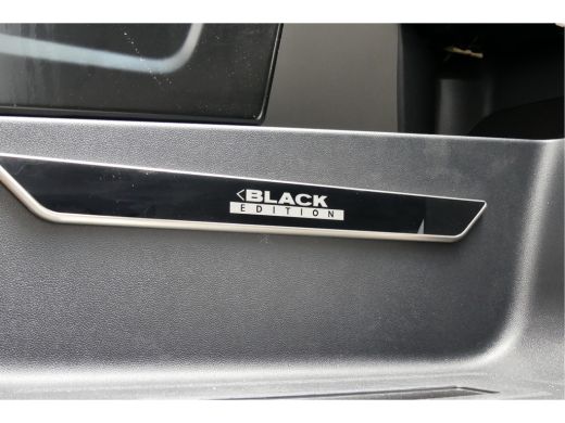 Volkswagen Transporter | Bulli | Black Edition | LED Matrix | DSG | App-Connect | ACC | Climate control | LM velgen 19" | ActivLease financial lease