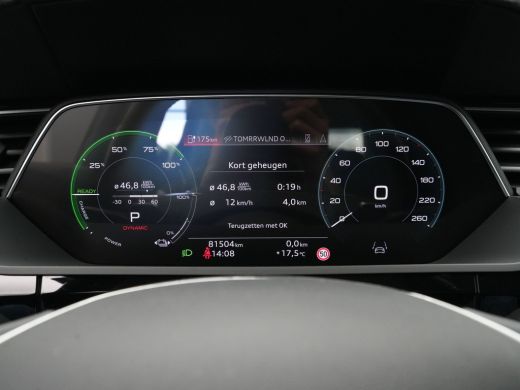 Audi e-tron e-tron 55 quattro 408pk 95 kWh Carplay Camera Headup Display Stoelverwarming ActivLease financial lease