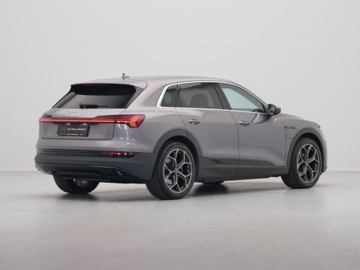 Audi e-tron e-tron 55 quattro 408pk 95 kWh Carplay Camera Headup Display Stoelverwarming ActivLease financial lease