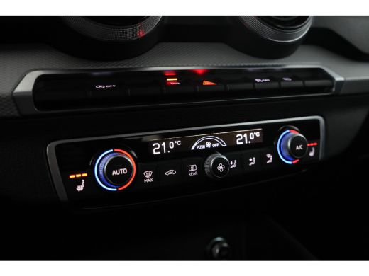 Audi Q2 30 TFSI S Edition S-line, Leer, Climate, ActivLease financial lease