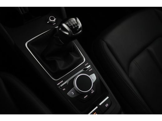 Audi Q2 30 TFSI S Edition S-line, Leer, Climate, ActivLease financial lease