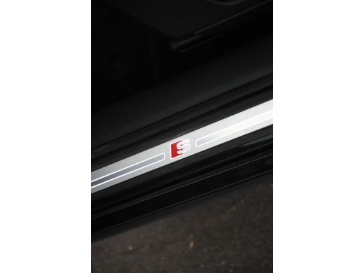 Audi Q2 30 TFSI S Edition S-line, Leer, Climate, ActivLease financial lease