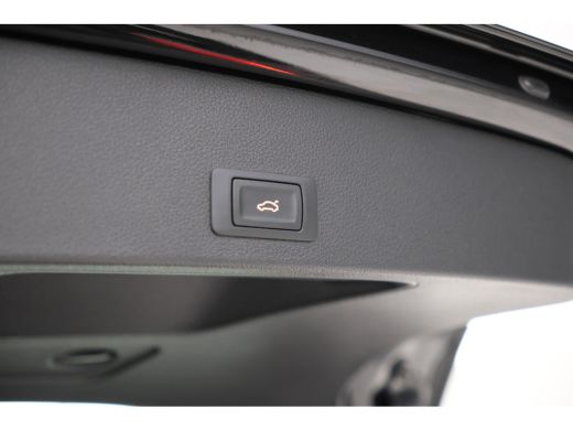 Audi Q2 30 TFSI S Edition S-line, Leer, Climate, ActivLease financial lease