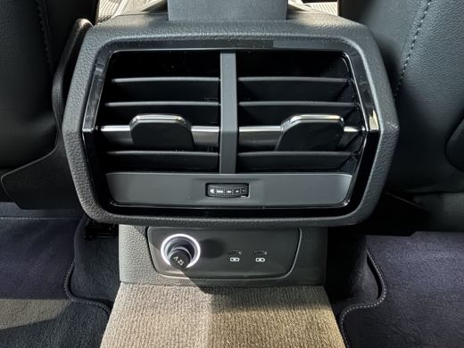 Audi Q3 45 245pk TFSI e S edition | Optiekpakket zwart plus | MMI navigatie plus MMI touch | Cruise contr... ActivLease financial lease