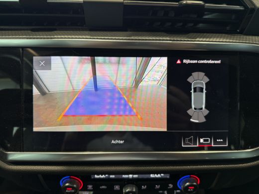Audi Q3 45 245pk TFSI e S edition | Optiekpakket zwart plus | MMI navigatie plus MMI touch | Cruise contr... ActivLease financial lease