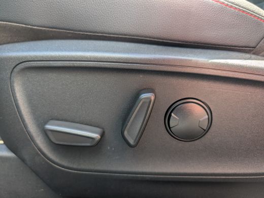 Ford Kuga 2.5 PHEV ST-Line X 225pk | Dodehoek Detectie | Winter Pack | Panoramadak | Afn. Trekhaak (1.500kg... ActivLease financial lease