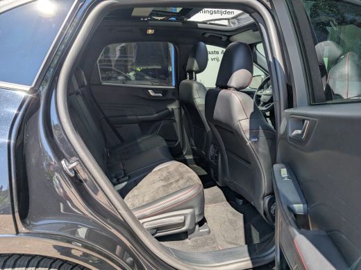 Ford Kuga 2.5 PHEV ST-Line X 225pk | Dodehoek Detectie | Winter Pack | Panoramadak | Afn. Trekhaak (1.500kg... ActivLease financial lease