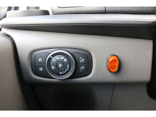 Ford Transit Custom 2.0 TDci 130pk L2 H1 Airco 2.8T Trekhaak ActivLease financial lease