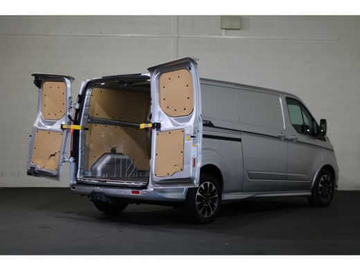 Ford Transit Custom 2.0 TDCI L2 H1 Sport Automaat Airco Navigatie Camera Trekhaak ActivLease financial lease