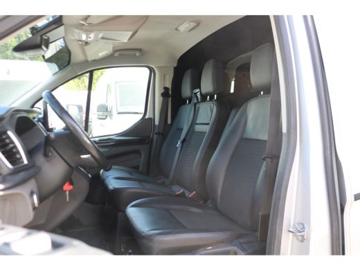 Ford Transit Custom 2.0 TDCI L2 H1 Sport Automaat Airco Navigatie Camera Trekhaak ActivLease financial lease