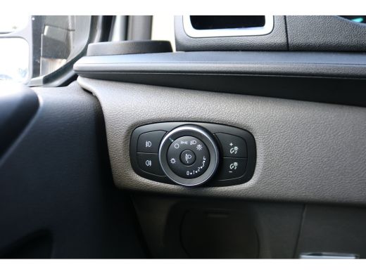 Ford Transit Custom 2.0 TDCI L2 H1 Sport Automaat Airco Navigatie Camera Trekhaak ActivLease financial lease