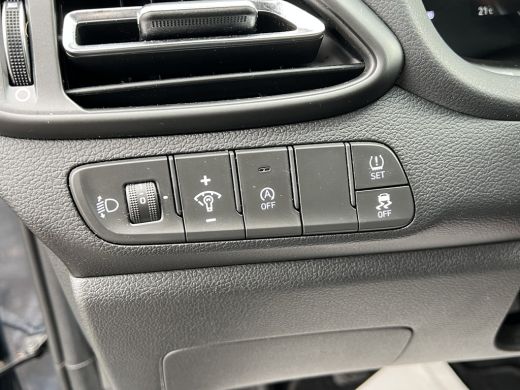 Hyundai i30 Wagon 1.0 T-GDi 120pk MHEV Comfort Smart Achteruitrijcamera | Climate control | Carplay | Cruise ... ActivLease financial lease