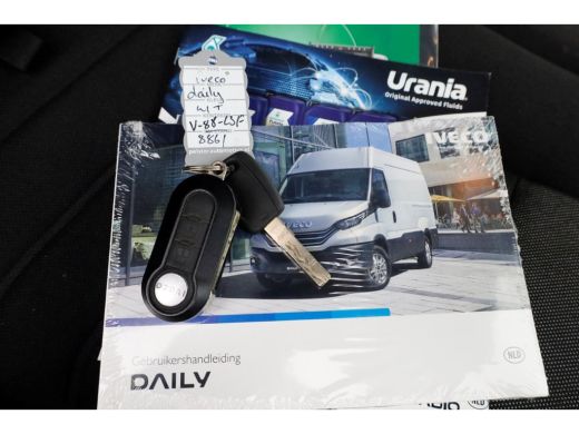 Iveco Daily 35C14 136pk E6 Open Laadbak D.C. Trekhaak 3500kg 08-2023 ActivLease financial lease