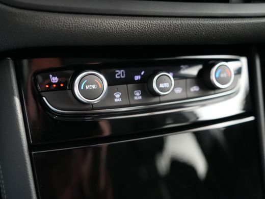 Opel Grandland GSE 1.6 Turbo | 4x4 PHEV AUTOMAAT MET 300PK CLIMATE CONTROL | NAVI | PARKEERSENSOREN + CAMERA | A... ActivLease financial lease