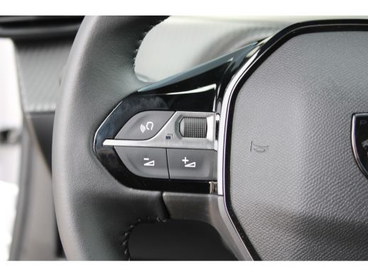 Peugeot 2008 1.2 PureTech 100 Allure | Airco (automatisch) | Apple Carplay/Android Auto|telefoonintegratie pre... ActivLease financial lease
