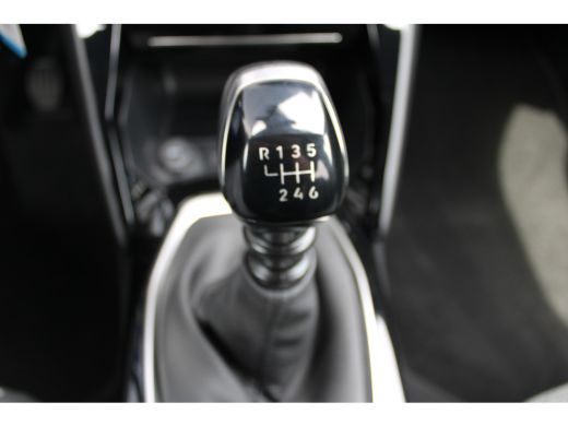 Peugeot 2008 1.2 PureTech 100 Allure | Airco (automatisch) | Apple Carplay/Android Auto|telefoonintegratie pre... ActivLease financial lease