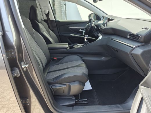 Peugeot 5008 1.2 PureTech Blue Lease Premium | 2 stoelen op derde rij | Achteruitrijcamera | Lichtmetalen velg... ActivLease financial lease