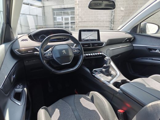 Peugeot 5008 1.2 PureTech Blue Lease Premium | 2 stoelen op derde rij | Achteruitrijcamera | Lichtmetalen velg... ActivLease financial lease