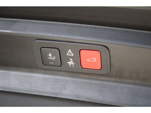 Peugeot 5008 1.2 Turbo 130-PK EAT8 AUTOMAAT GT BLACKPACK CAMERA | NAVI | ADAPTIVE CRUISE CONTROL | STOELVERWAR... ActivLease financial lease