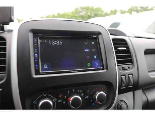 Renault Trafic 2.0 dCi 145pk L2 H1 Airco Imperiaal Trekhaak ActivLease financial lease