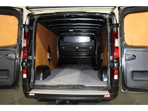Renault Trafic 2.0 dCi 145pk L2 H1 Airco Imperiaal Trekhaak ActivLease financial lease